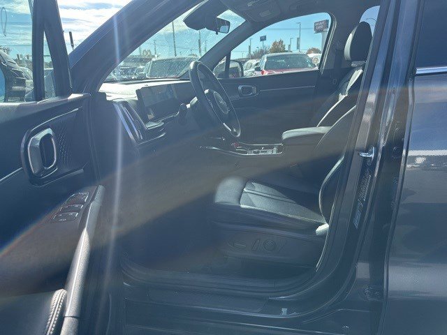 2024 Kia Sorento S photo 4