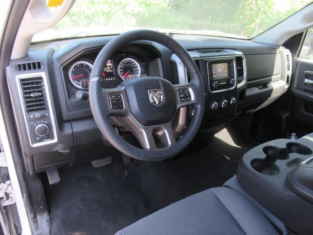 2024 Ram 1500 Classic SLT photo 17