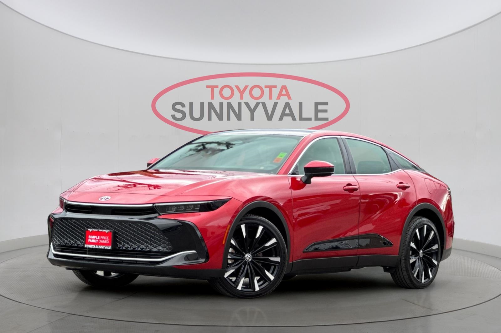 2024 Toyota Crown Platinum's photo