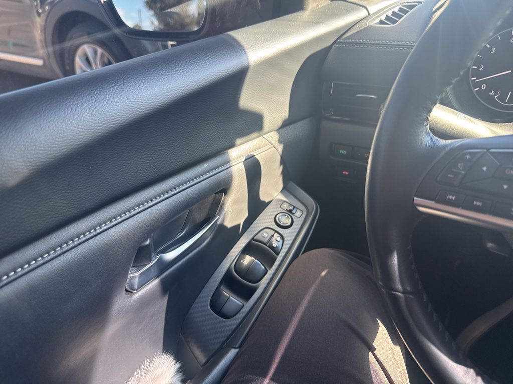 2023 Nissan Sentra SV photo 8