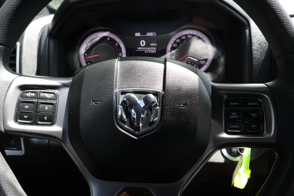 2024 Ram 1500 Classic Warlock photo 23