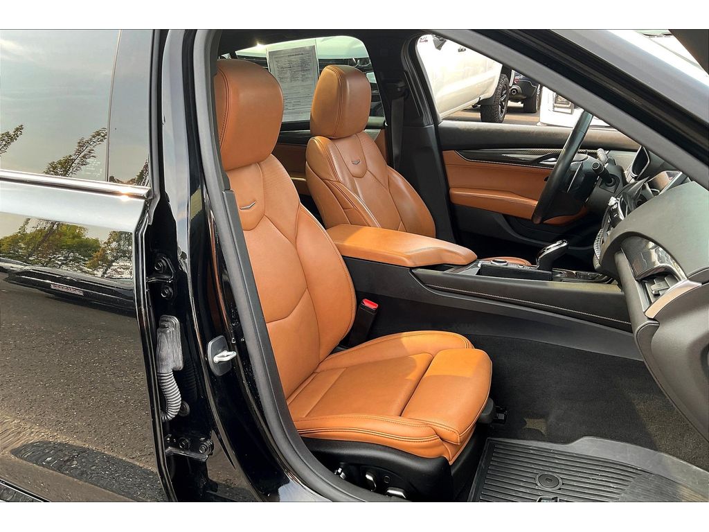 2021 Cadillac CT5 V photo 7