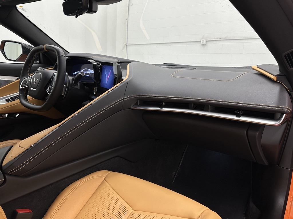 2022 Chevrolet Corvette 2LT photo 18