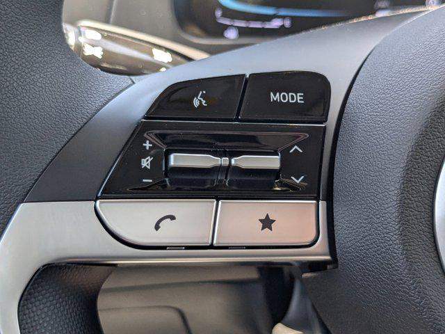 2025 Hyundai Elantra SE photo 22