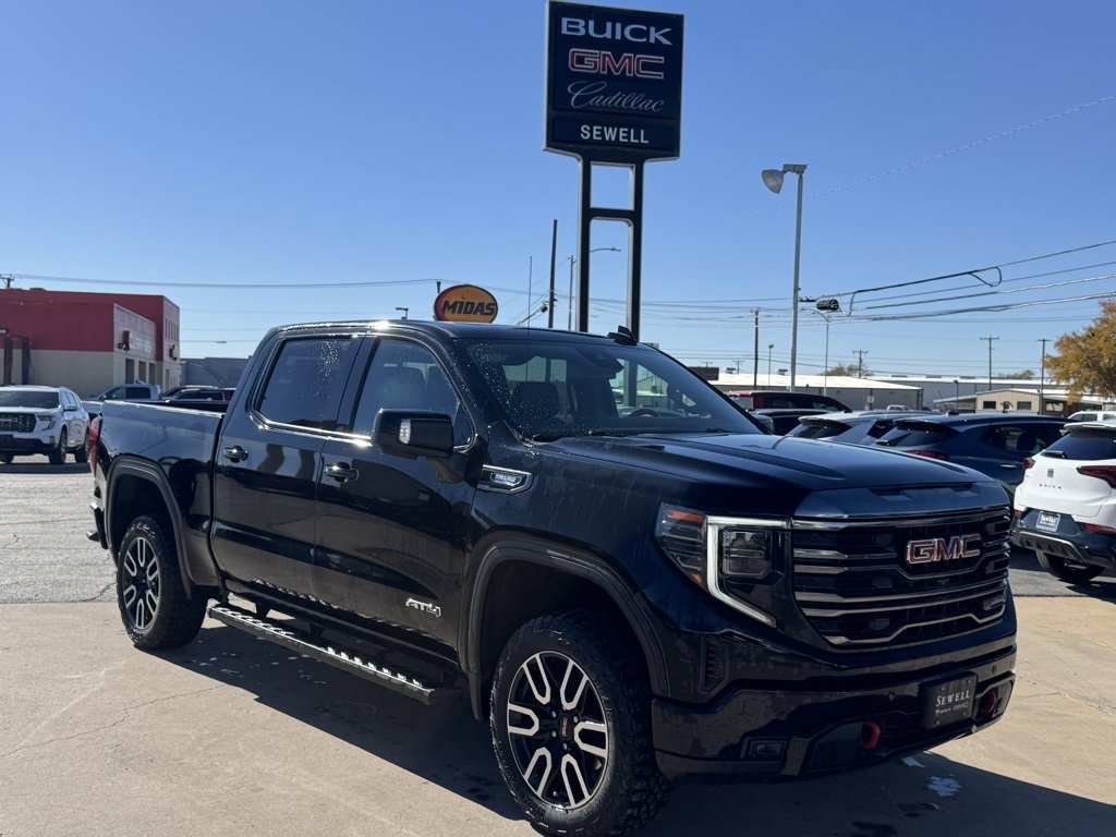 2023 GMC Sierra 1500 AT4's photo