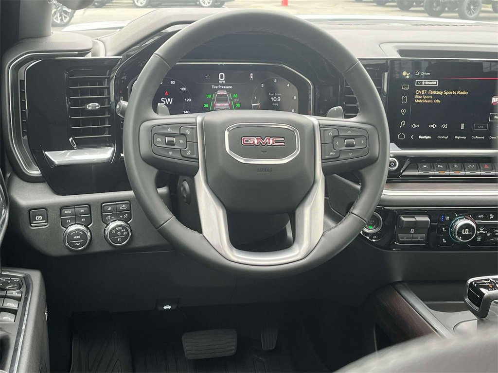 2025 Gmc Sierra 1500 SLT photo 12