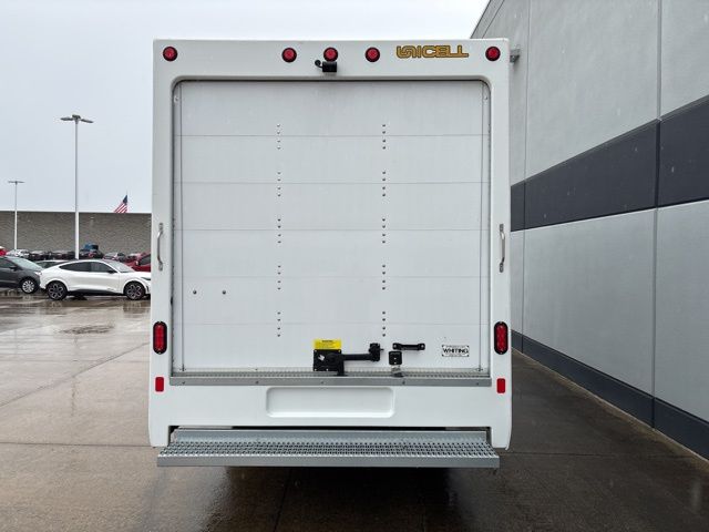 2024 Ford Transit Chassis Cutaway photo 4