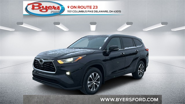 2022 Toyota Highlander XLE's photo