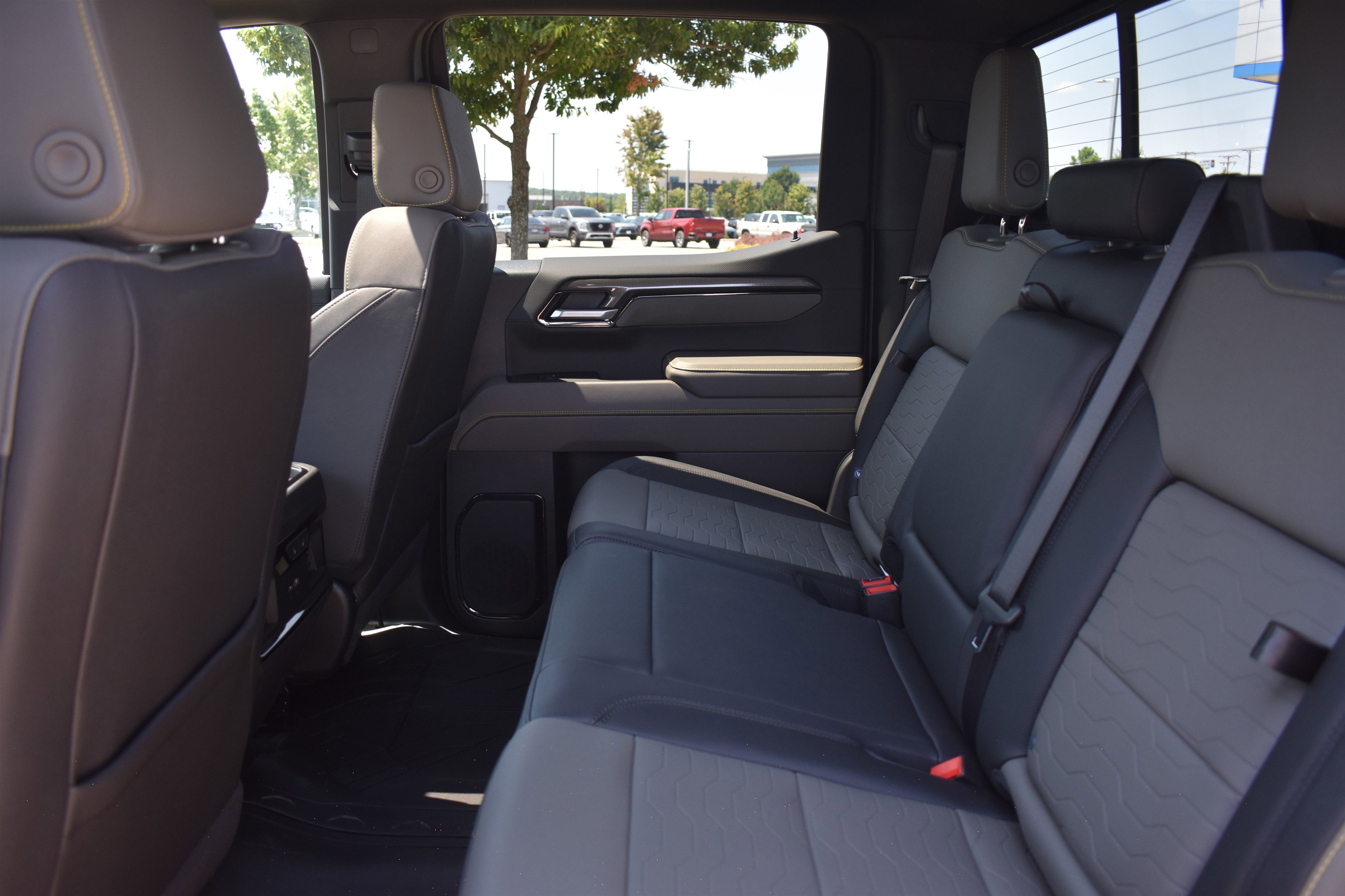 2025 Chevrolet Silverado 1500 ZR2 photo 12
