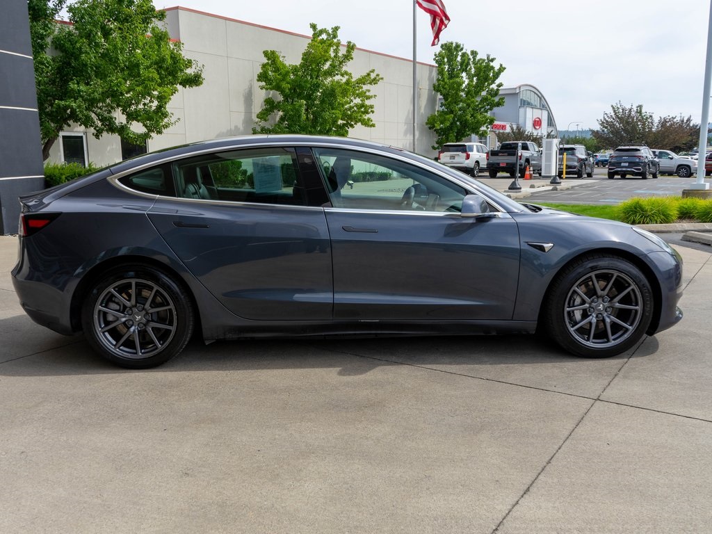 2020 Tesla Model 3 Long Range photo 8