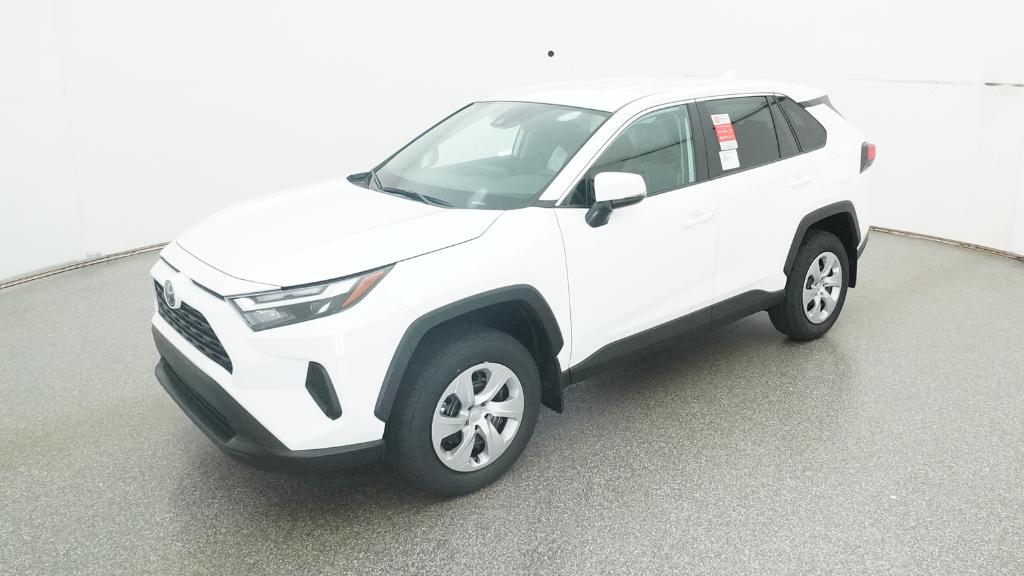 2025 Toyota RAV4 LE's photo