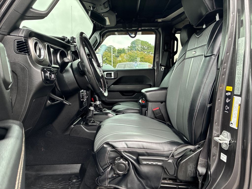 2020 Jeep Wrangler Unlimited Sahara photo 9