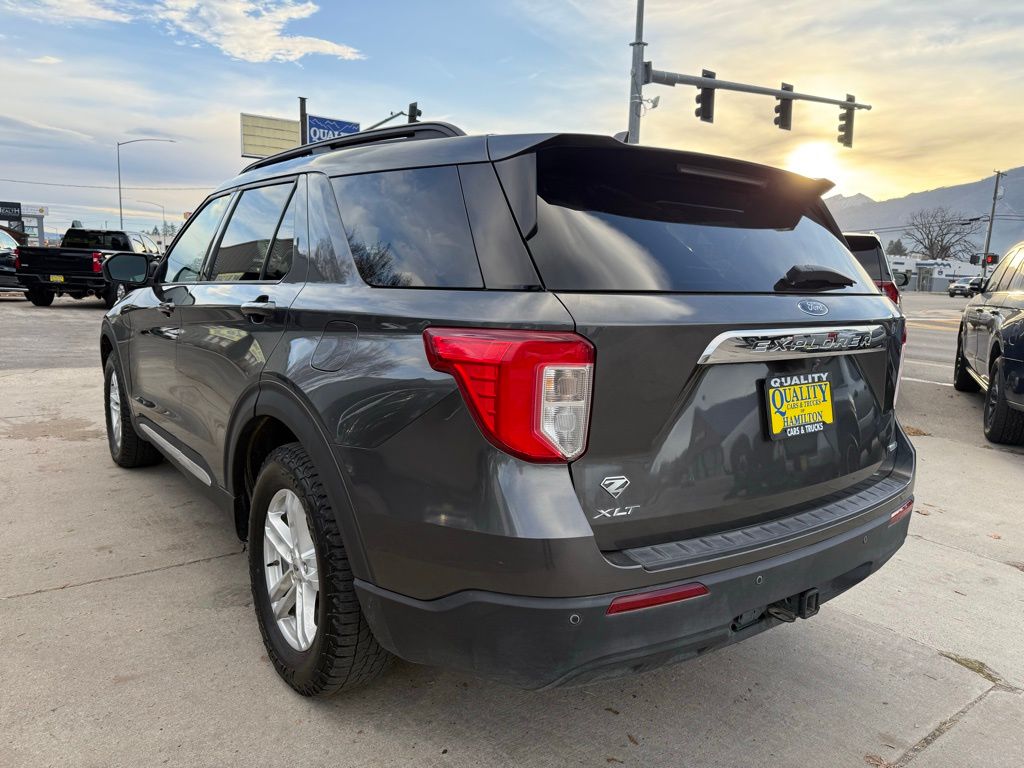 2020 Ford Explorer XLT photo 3