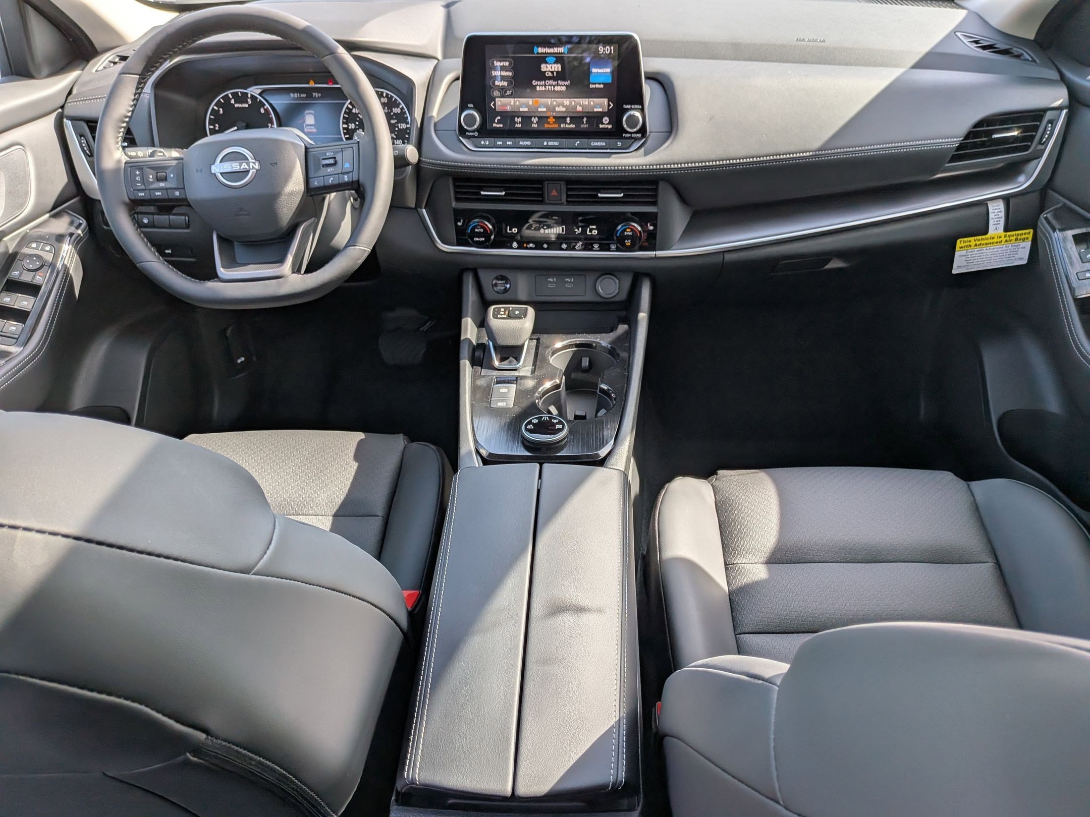 2026 Nissan Rogue SV photo 18