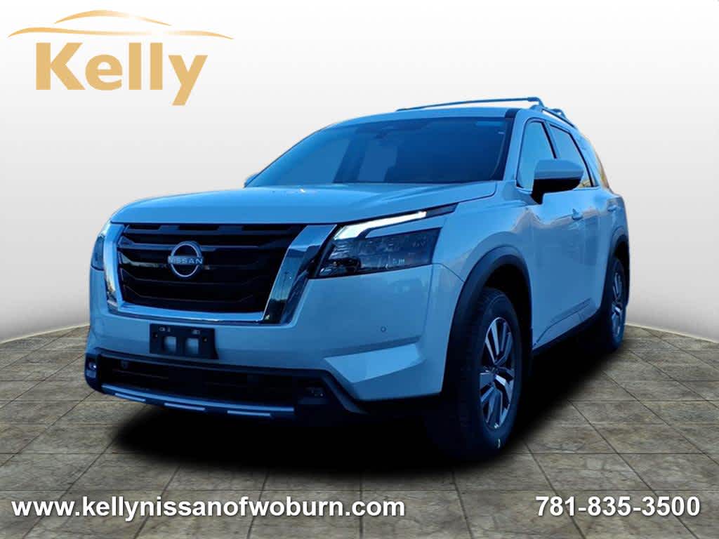 2025 Nissan Pathfinder SL's photo