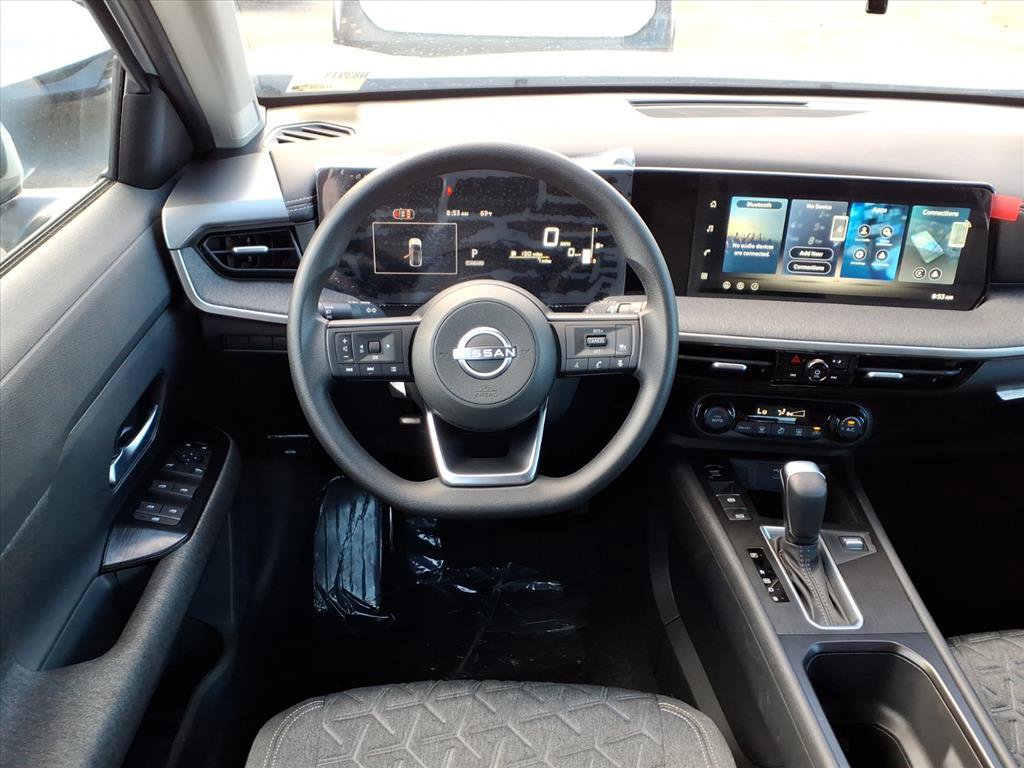 2026 Nissan Kicks SV photo 4