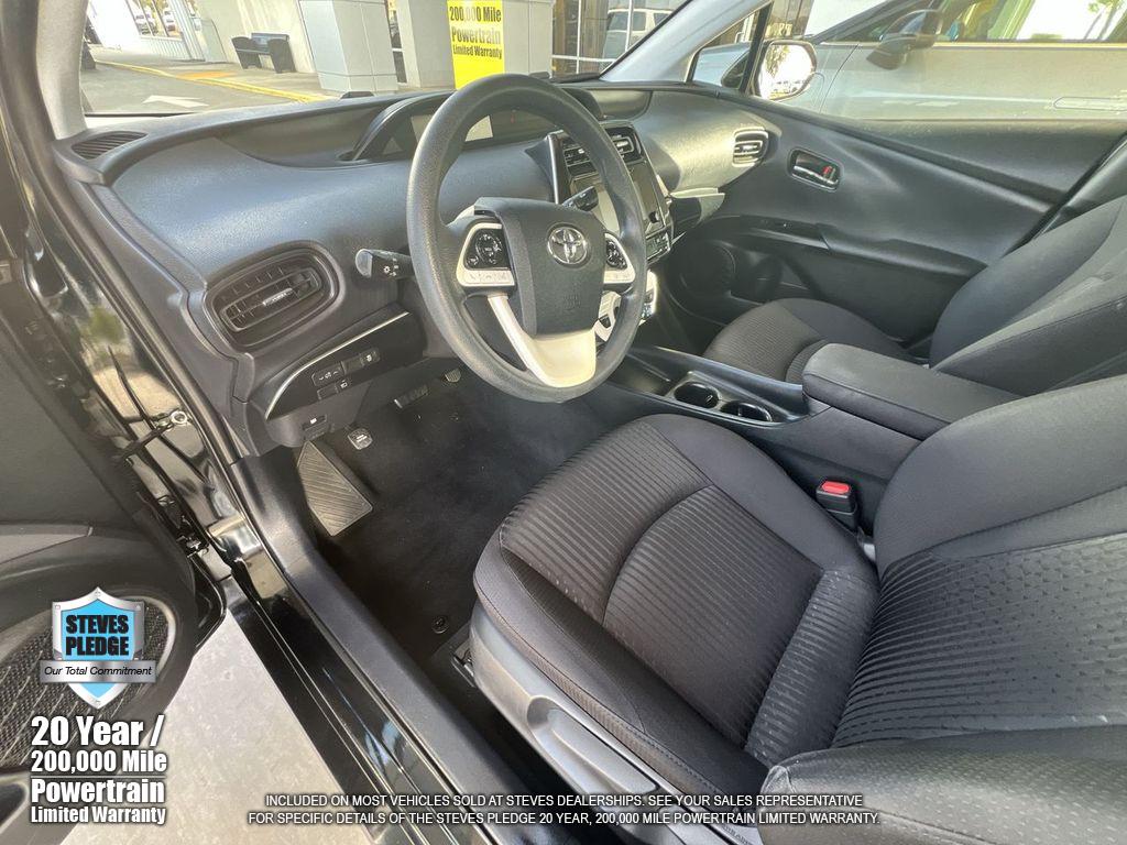 2018 Toyota Prius Two photo 13