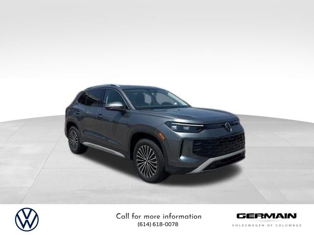 2025 Volkswagen Tiguan S photo 3