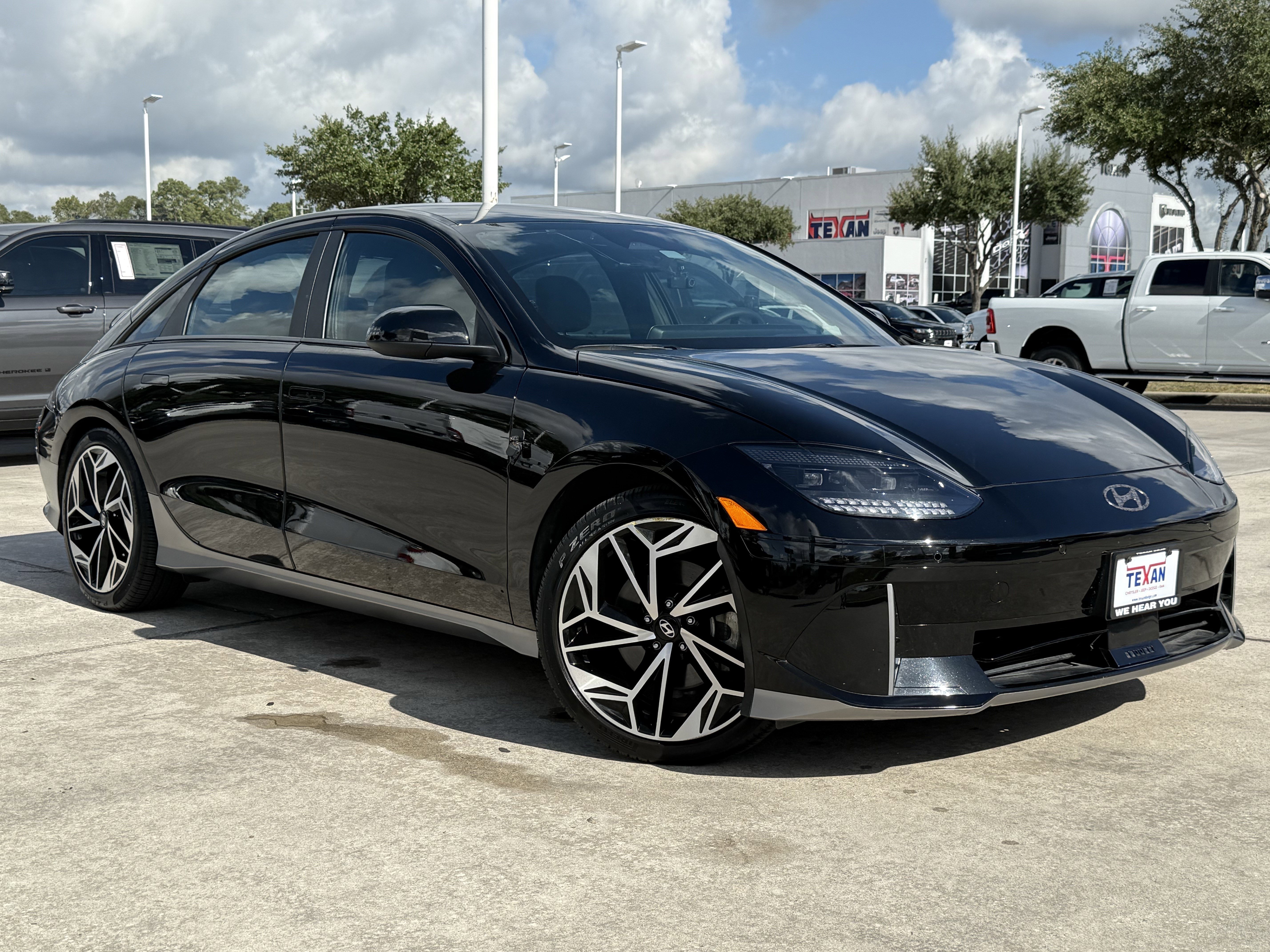 Used 2023 Hyundai IONIQ 6 SEL with VIN KMHM34AA0PA053028 for sale in Humble, TX
