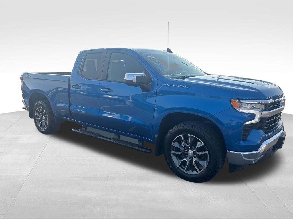 2023 Chevrolet Silverado 1500 LT photo 7