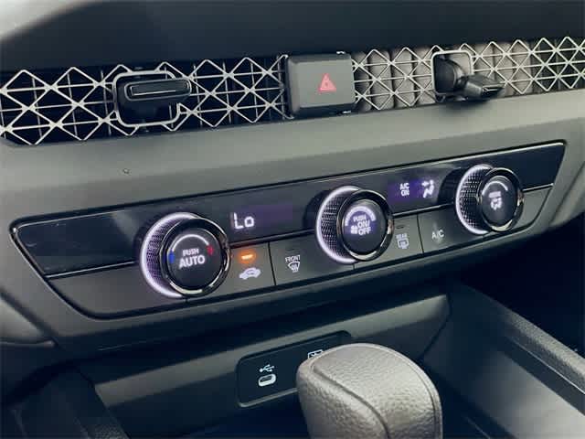 2025 Honda Accord LX photo 17