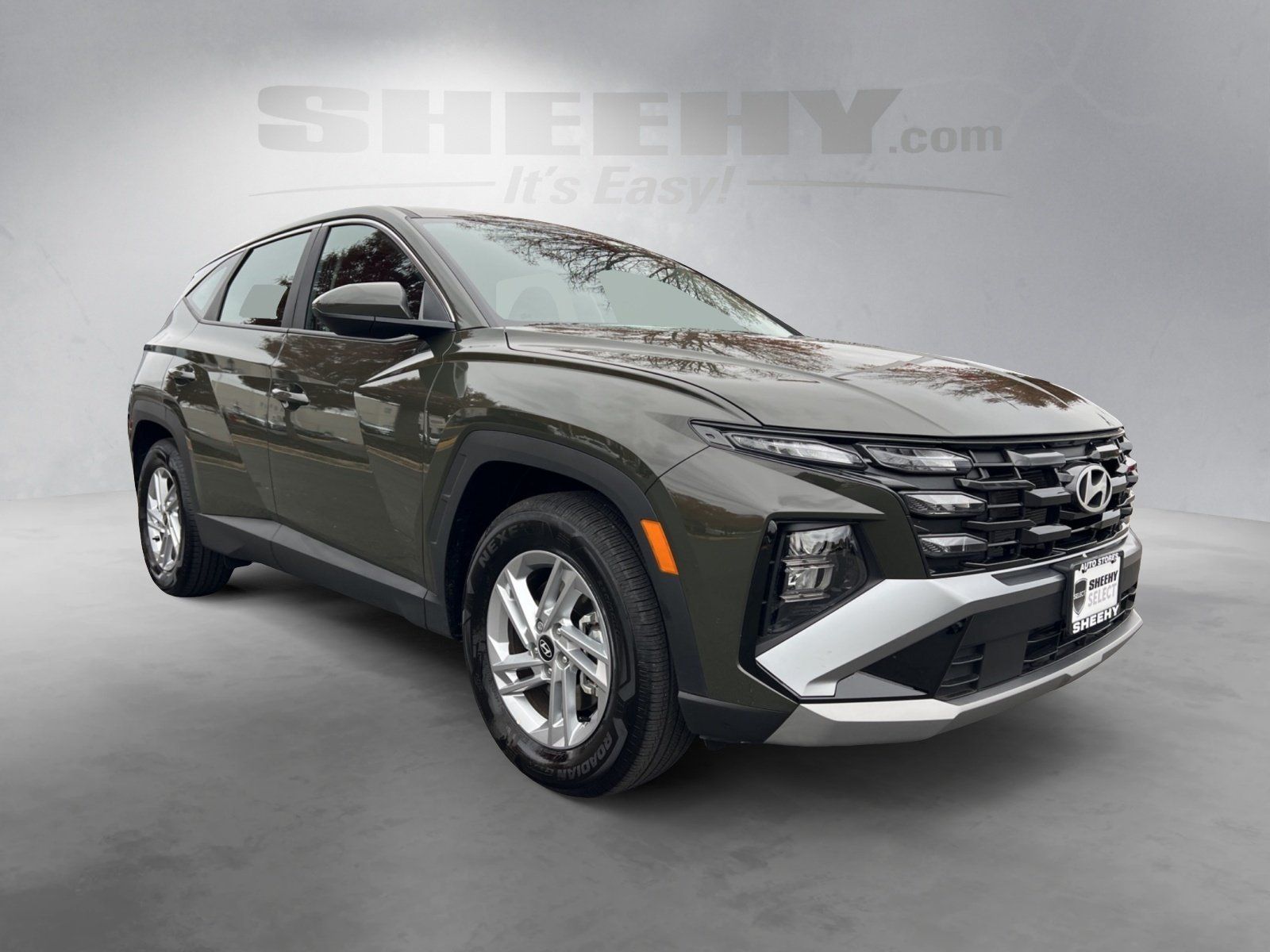 2025 Hyundai Tucson SE photo 2