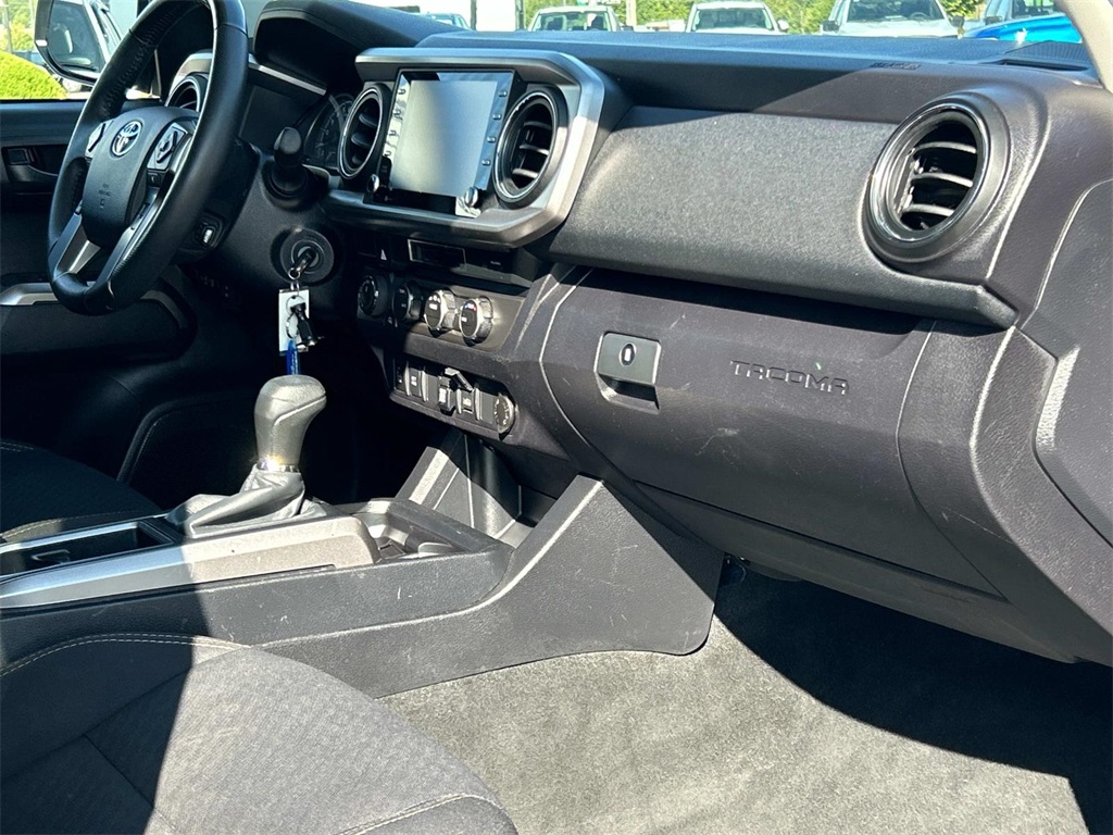 2021 Toyota Tacoma SR5 photo 21