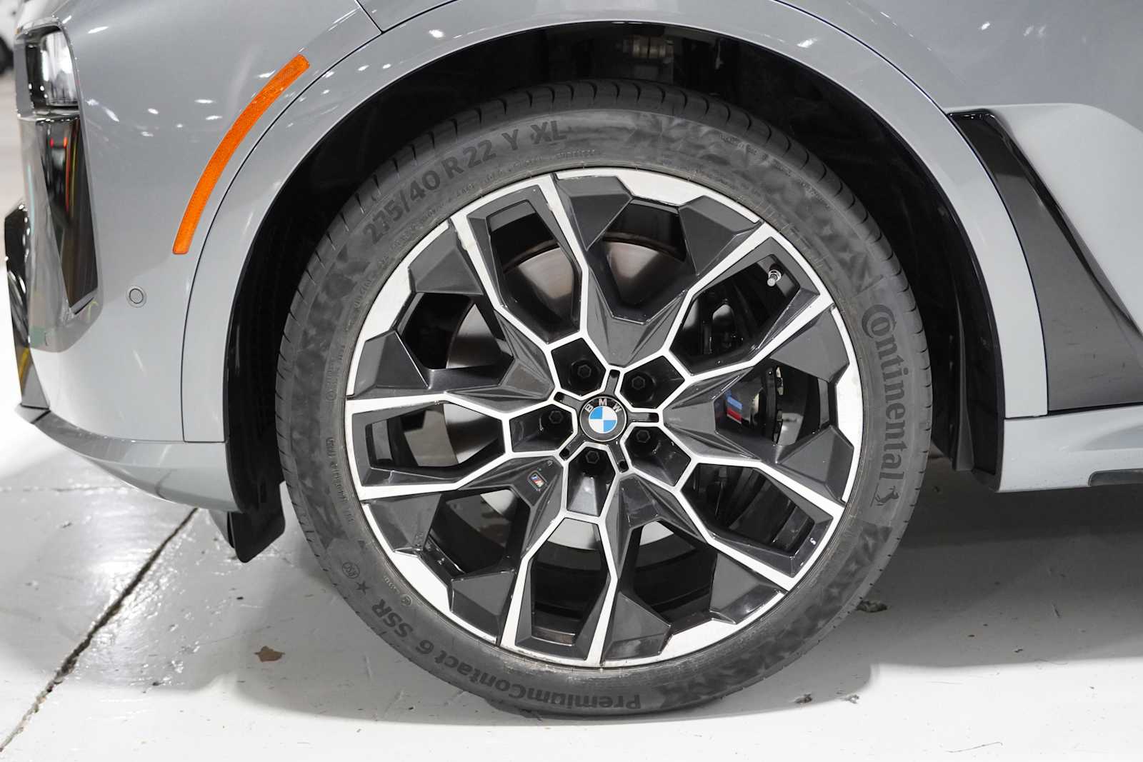 2025 Bmw X7 M60i photo 6