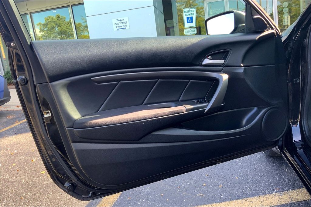 2012 Honda Accord LX photo 22