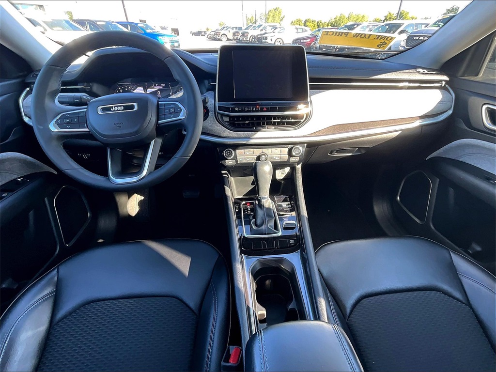 2022 Jeep Compass Latitude photo 20