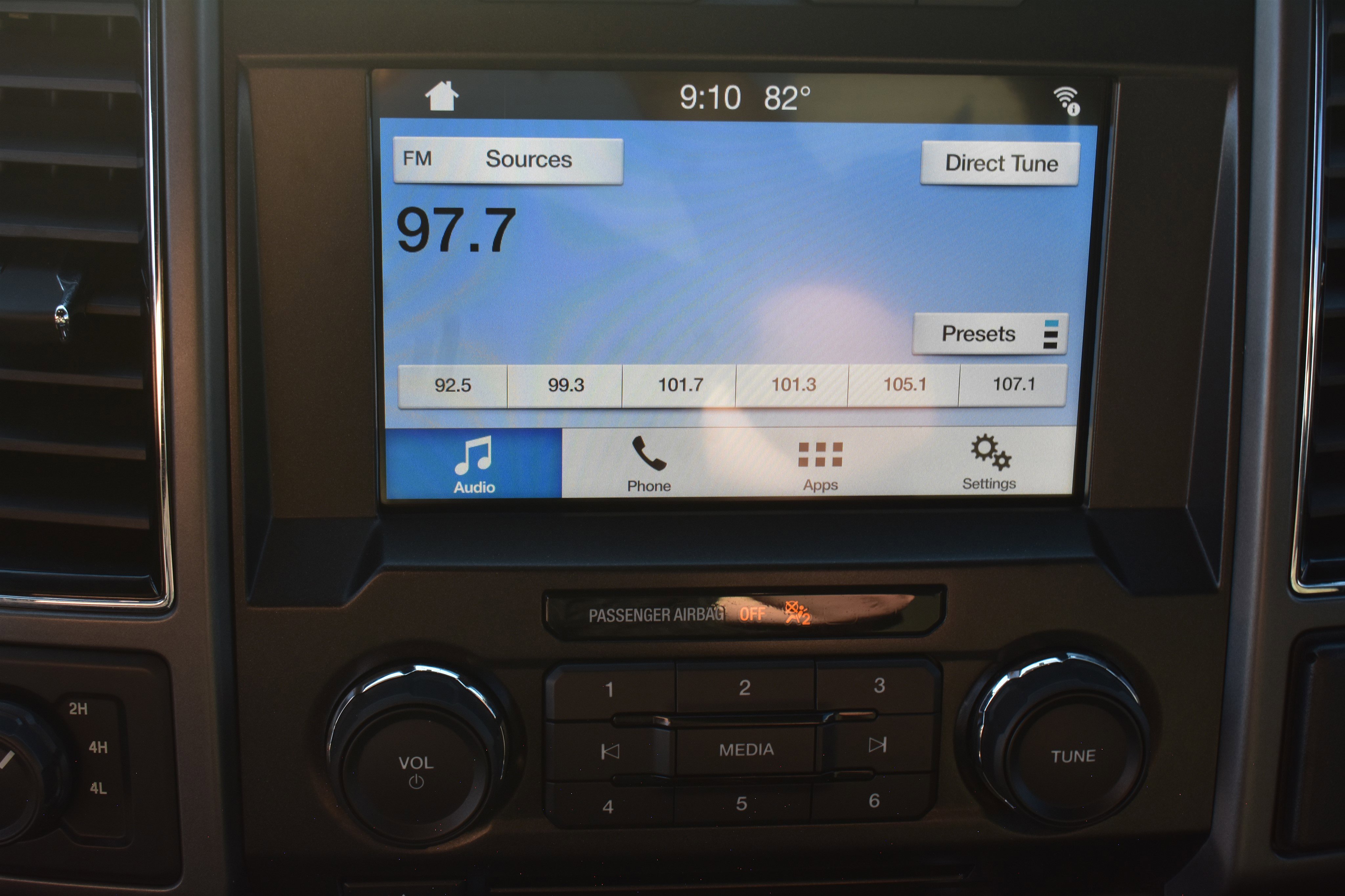 2018 Ford F-150 XLT photo 13