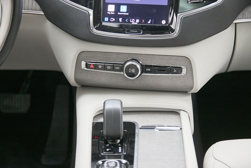 2023 VOLVO XC90 - Image 29