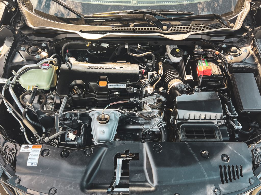 2019 Honda Civic Sport photo 28
