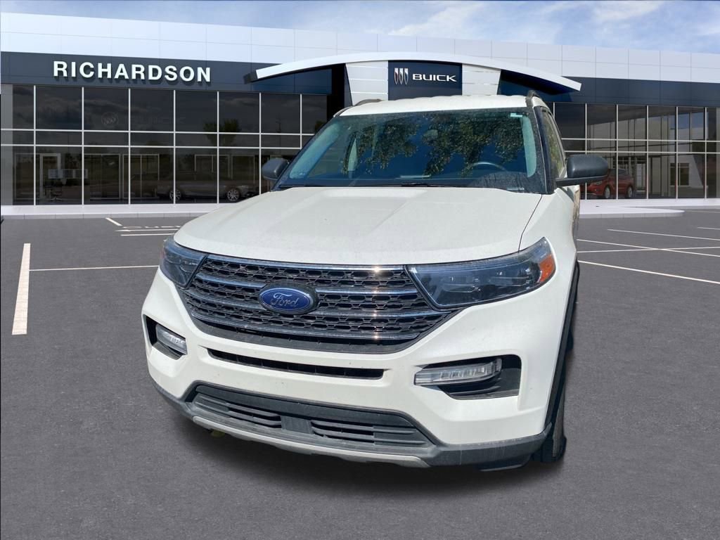 2022 Ford Explorer XLT photo 3
