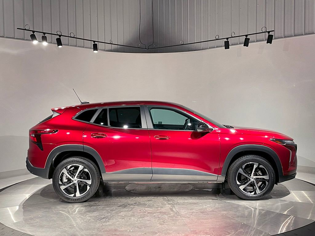 2024 Chevrolet Trax photo 7