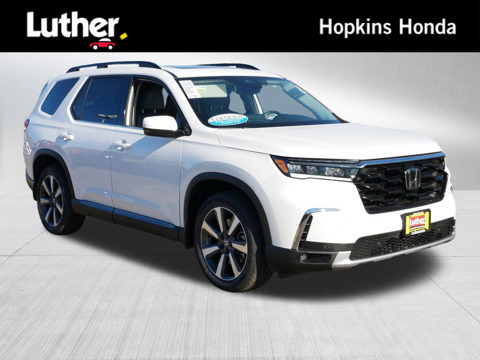 2023 Honda Pilot Touring's photo