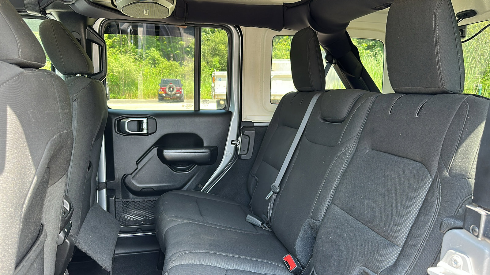 2020 Jeep Wrangler Unlimited Willys photo 23