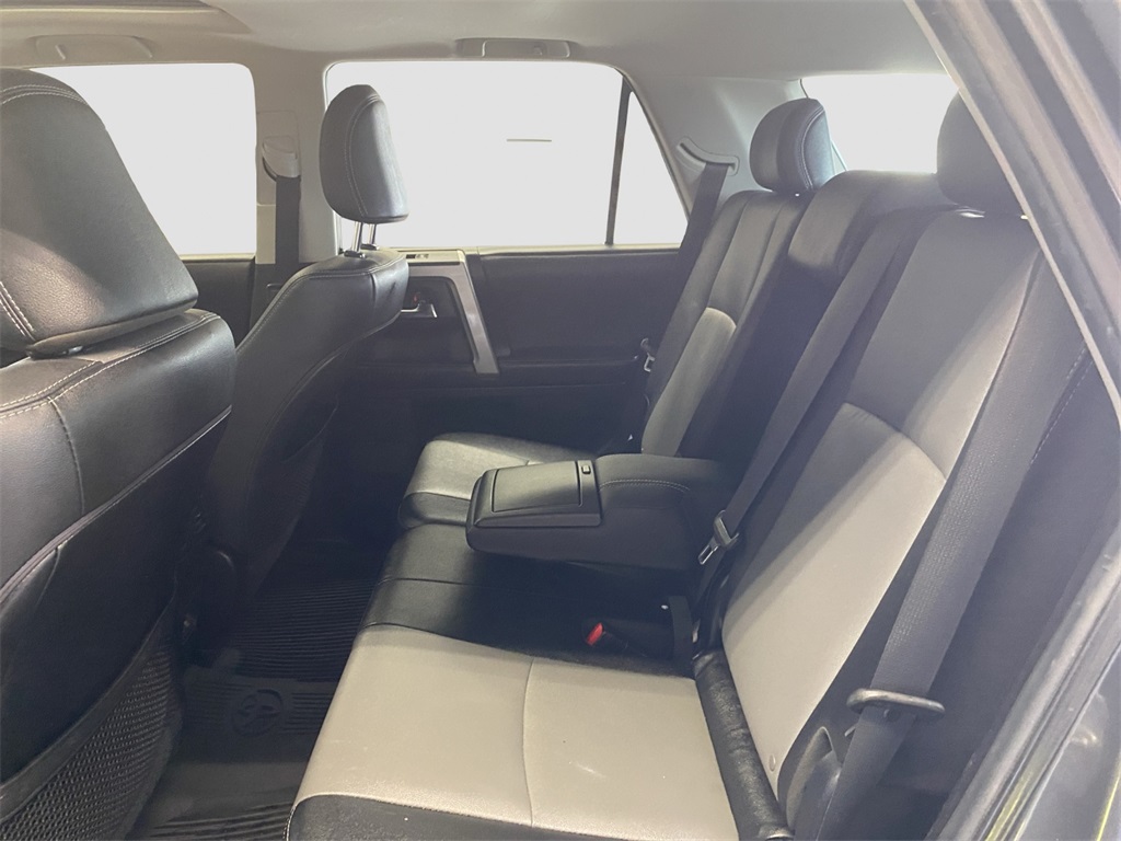 2021 Toyota 4Runner SR5 Premium photo 17