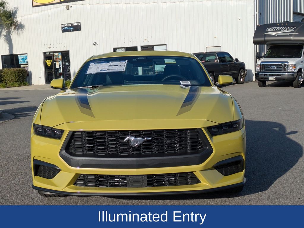2025 Ford Mustang EcoBoost Premium photo 9