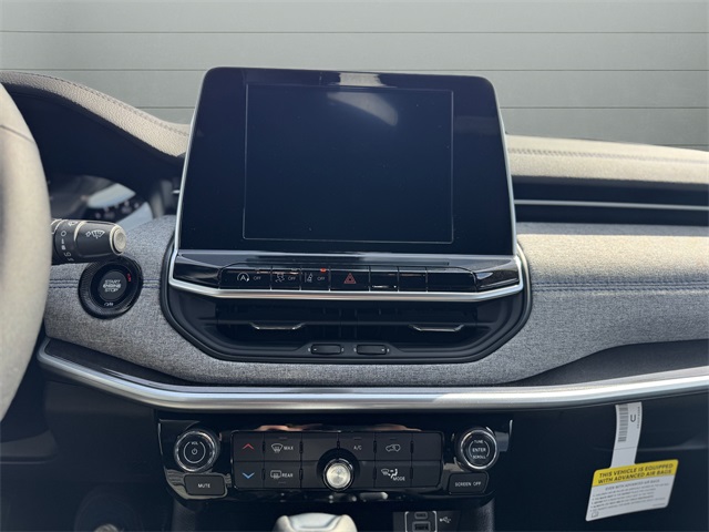 2025 Jeep Compass Latitude photo 15