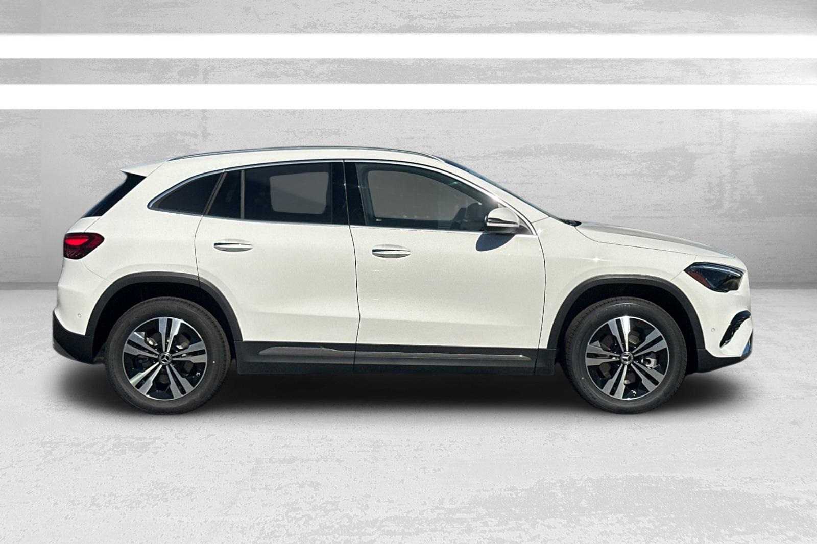 2026 Mercedes Benz GLA 250 4MATIC photo 2