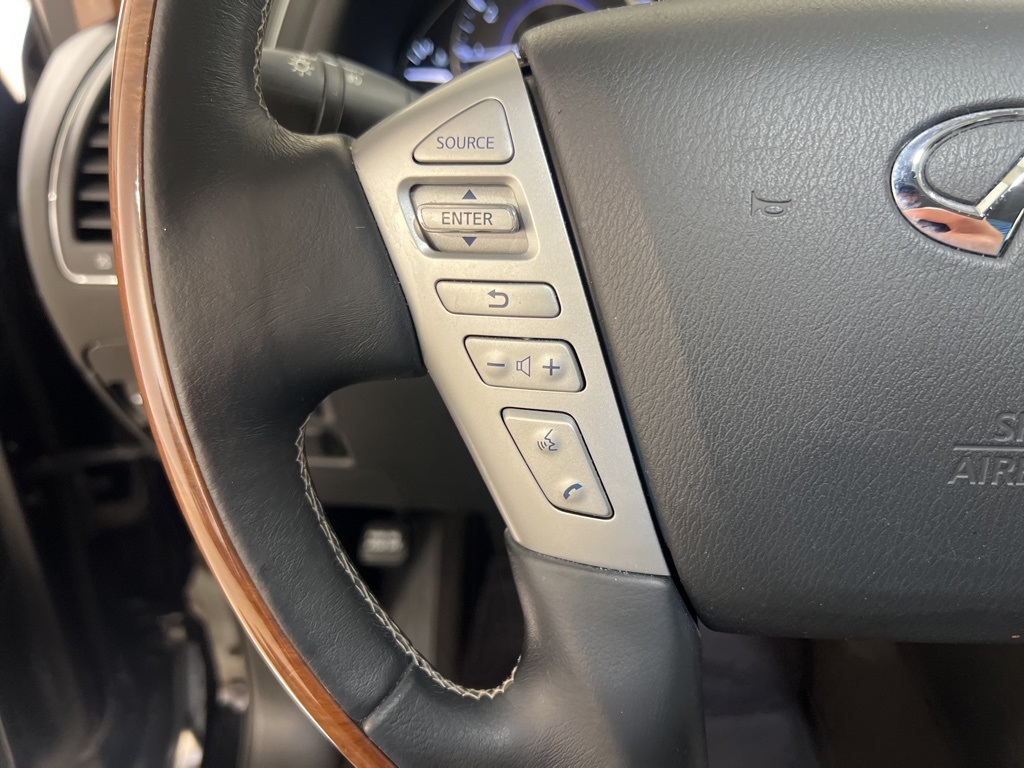 2019 Infiniti QX80 Luxe photo 12