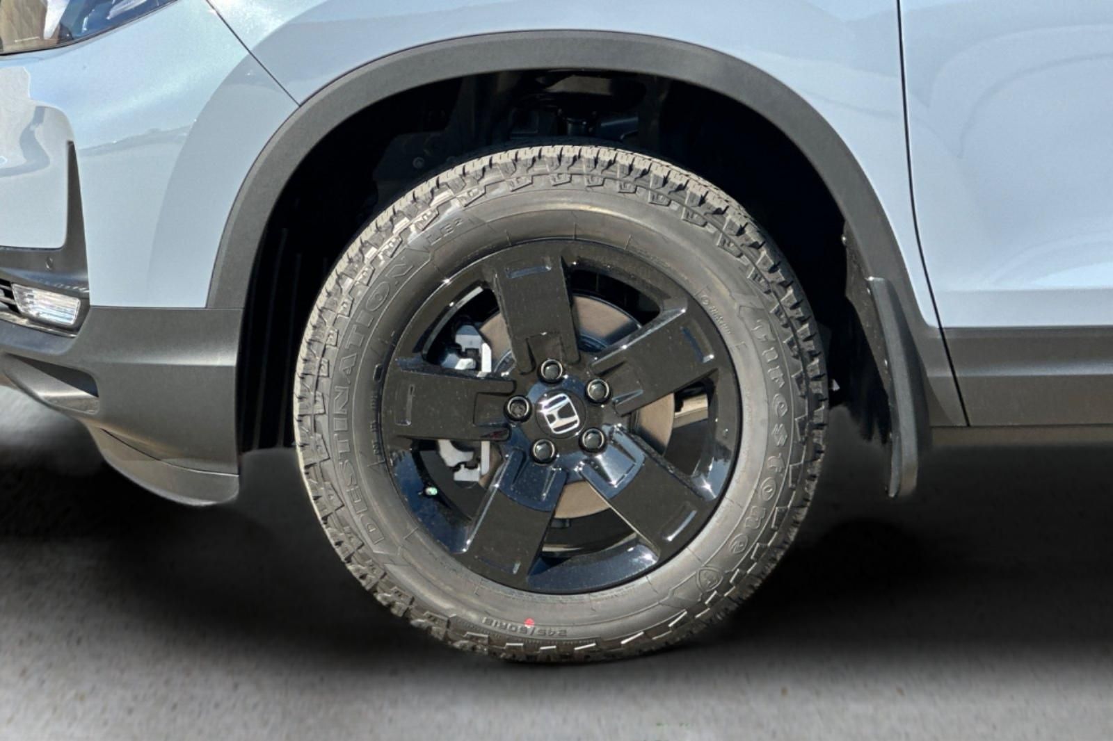 2025 Honda Ridgeline Black Edition photo 31