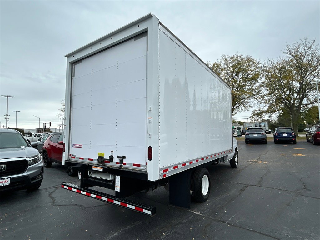 2024 FORD E-450 - Image 7