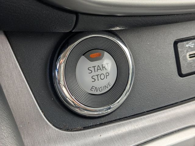 2023 Nissan Murano SV photo 23