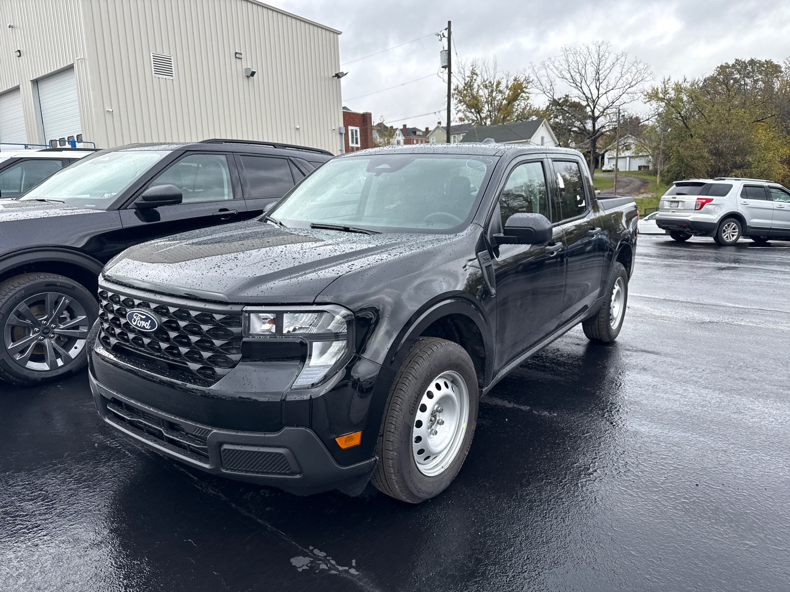 2025 Ford Maverick XL's photo