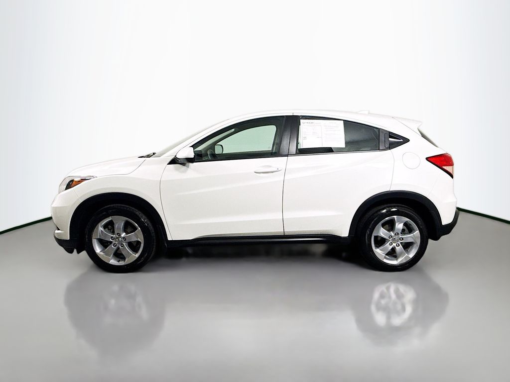 2016 Honda HR-V LX photo 4