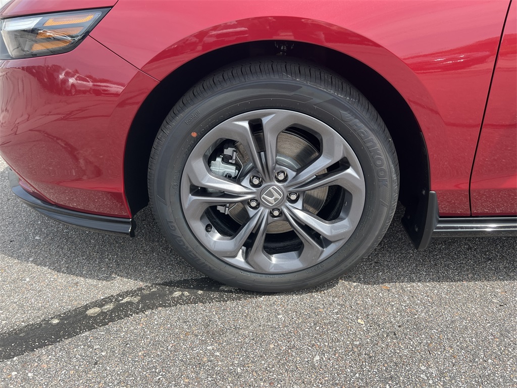 2025 Honda Accord Hybrid EX-L photo 11