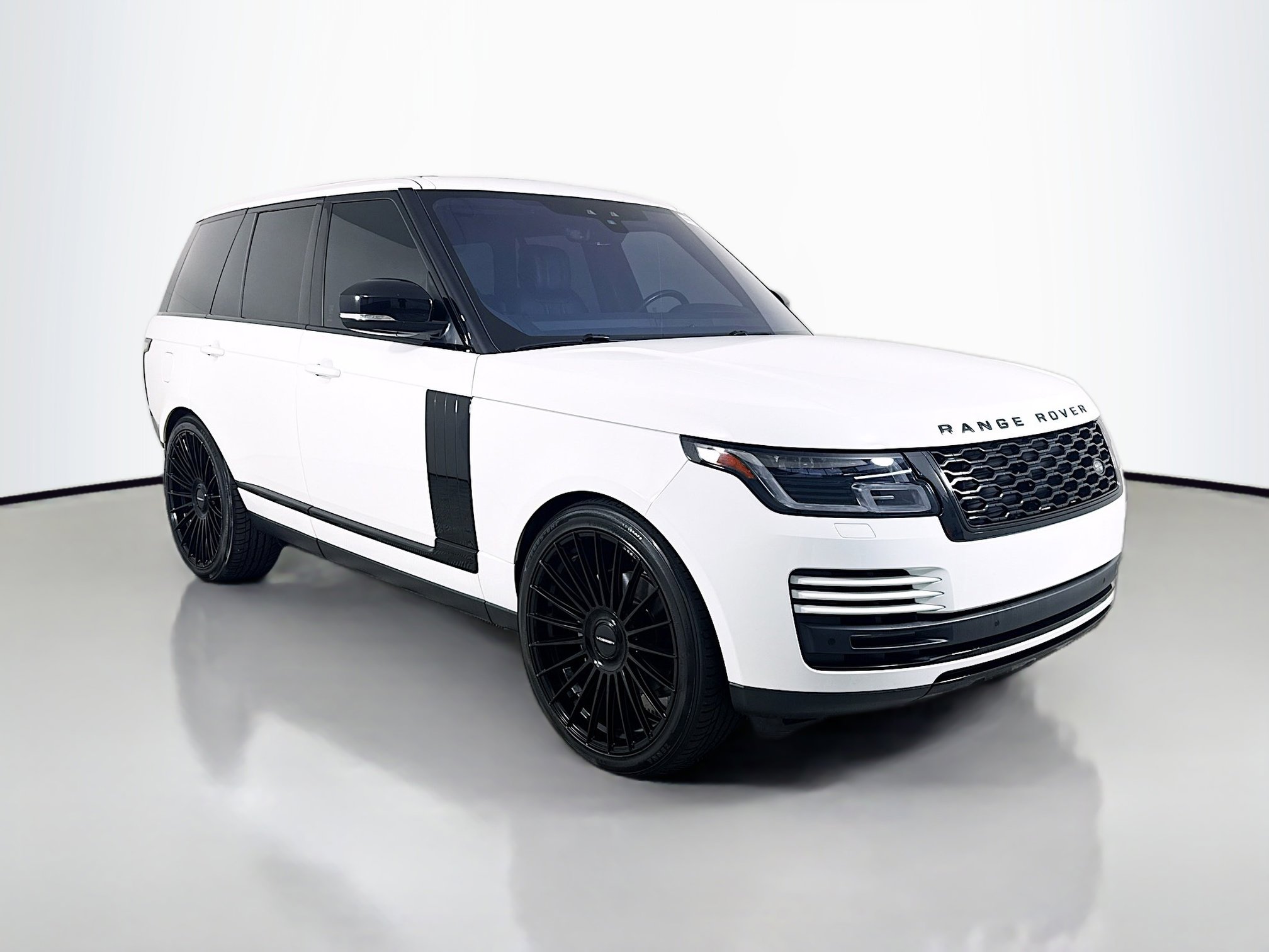 2021 Land Rover Range Rover Base's photo
