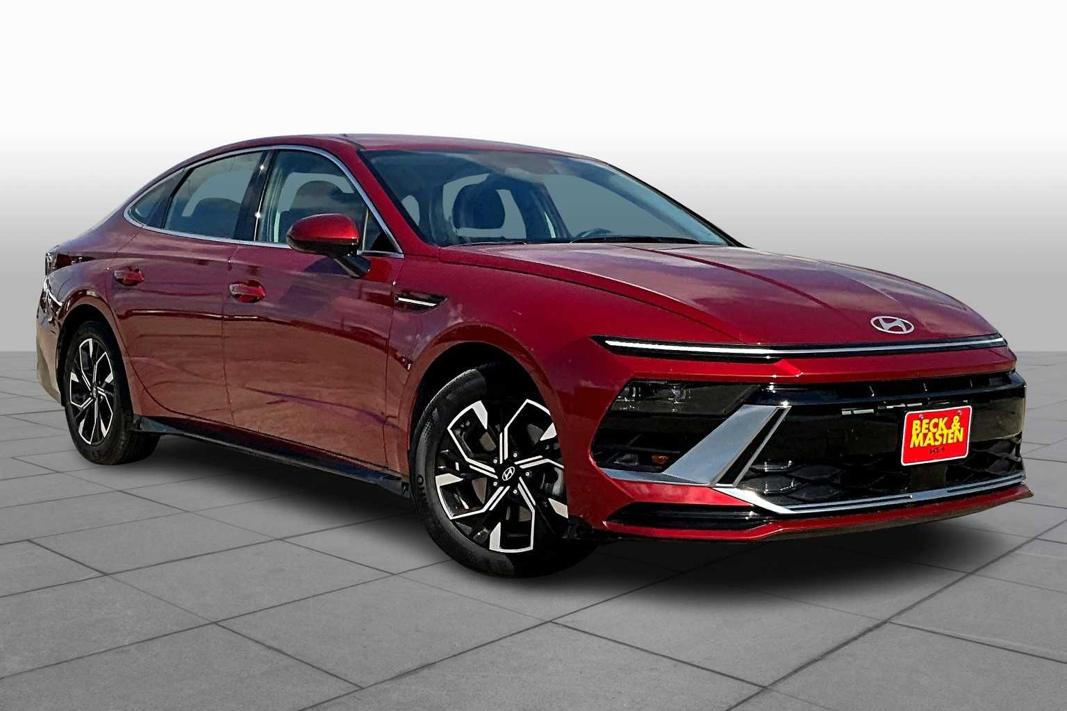 2025 Hyundai Sonata SEL photo 2